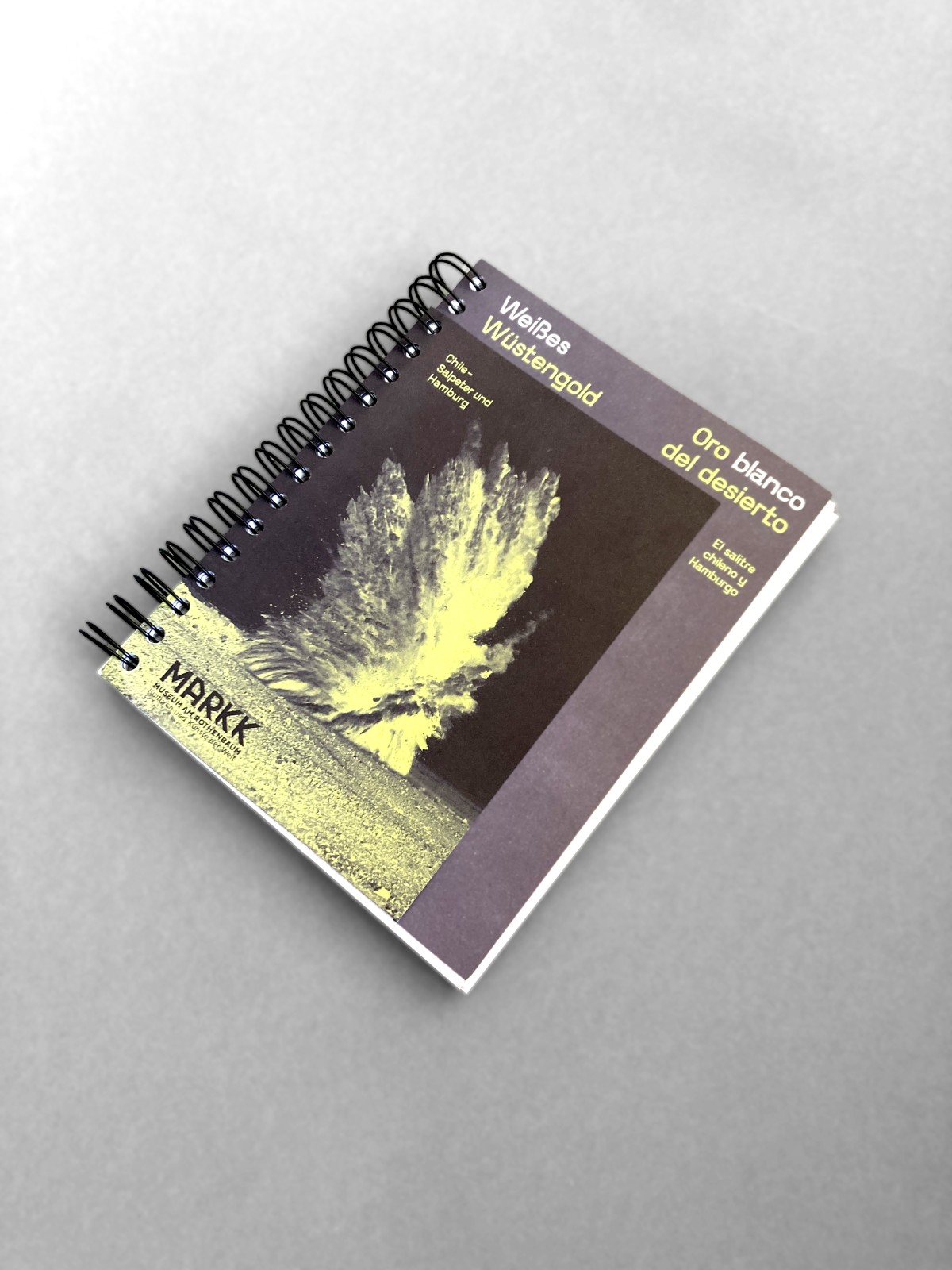 Bookdesign: exhibition catalogue »Weißes Wüstengold«