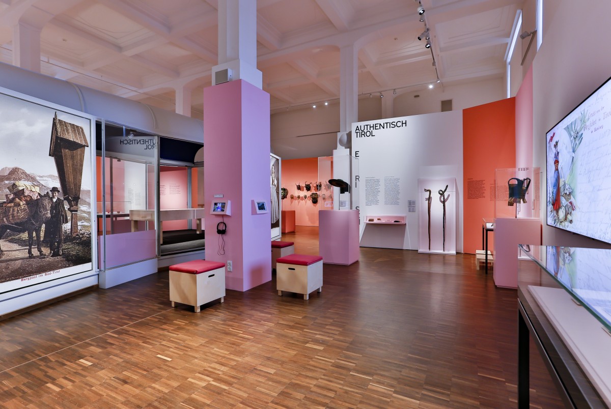 Exhibitiondesign »Hamburg und Tirol – eine Alpenfreundschaft?«